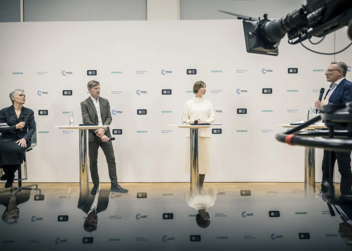 Panel auf der Bühne der MSC Innovation Night am 17. Februar 2022 in München.